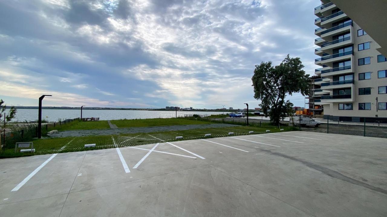 Myosotis Mamaia By The Lake Ngoại thất bức ảnh
